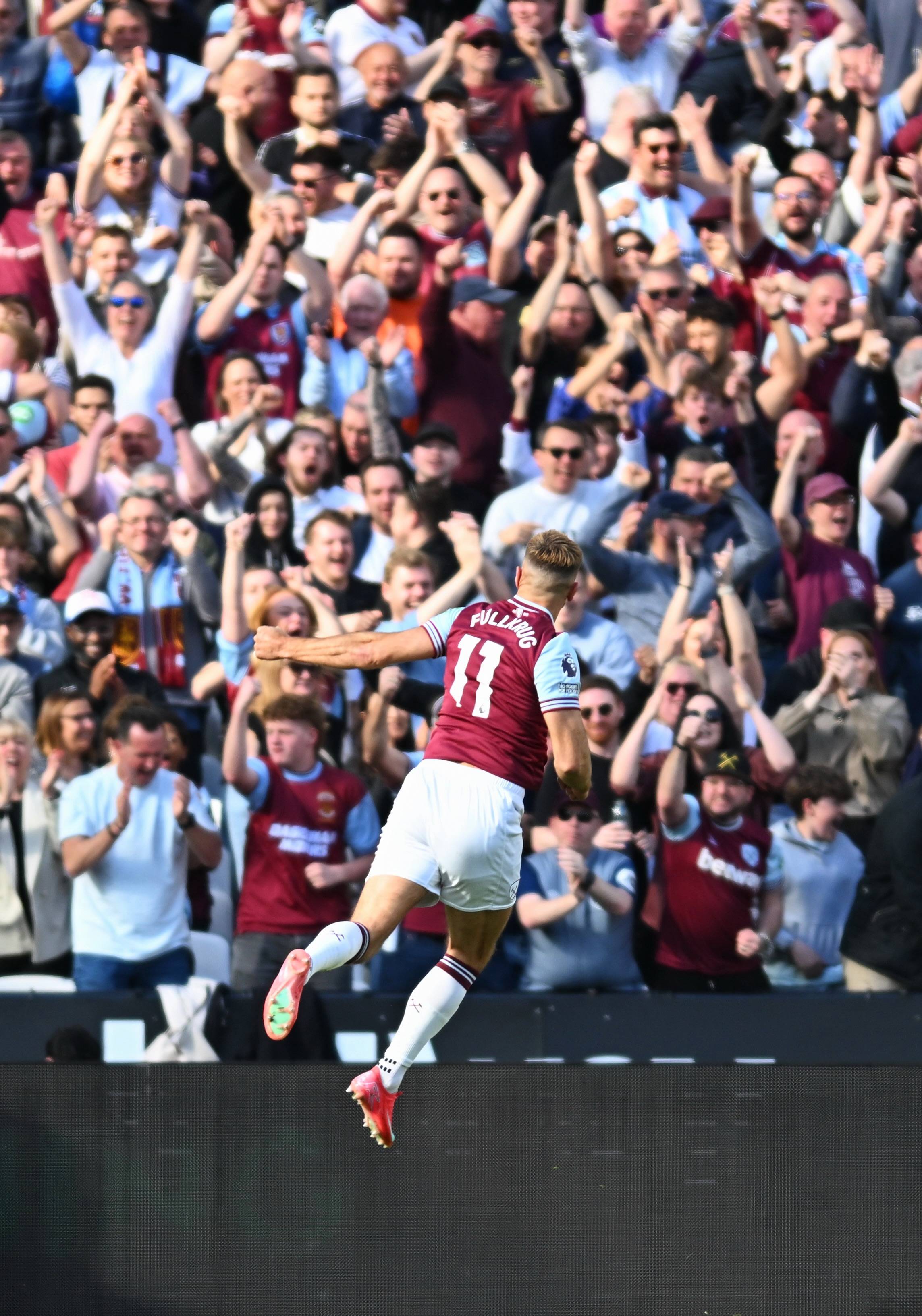 西汉姆联主场大胜伯恩茅斯